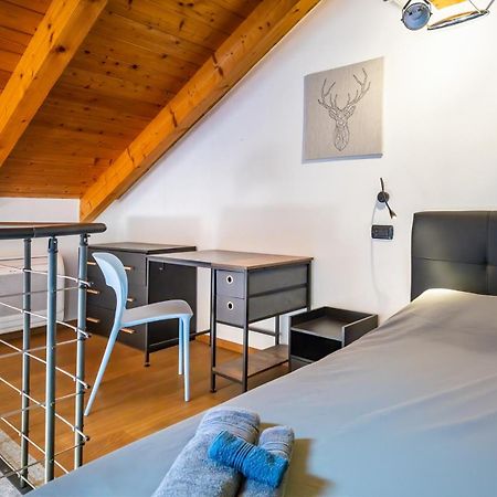 アルバStrepitoso Loft Con Vista Duomoアパートメント エクステリア 写真
